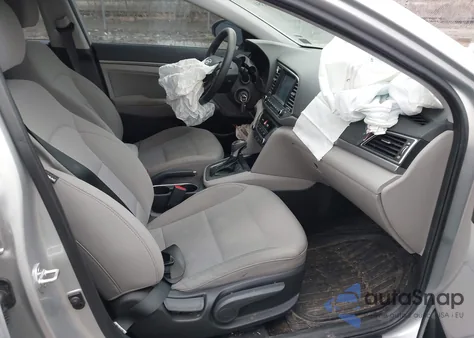 2018 Hyundai Elantra Sel z USA, uszkodzony, nr VIN 5NPD84LF5JH315284